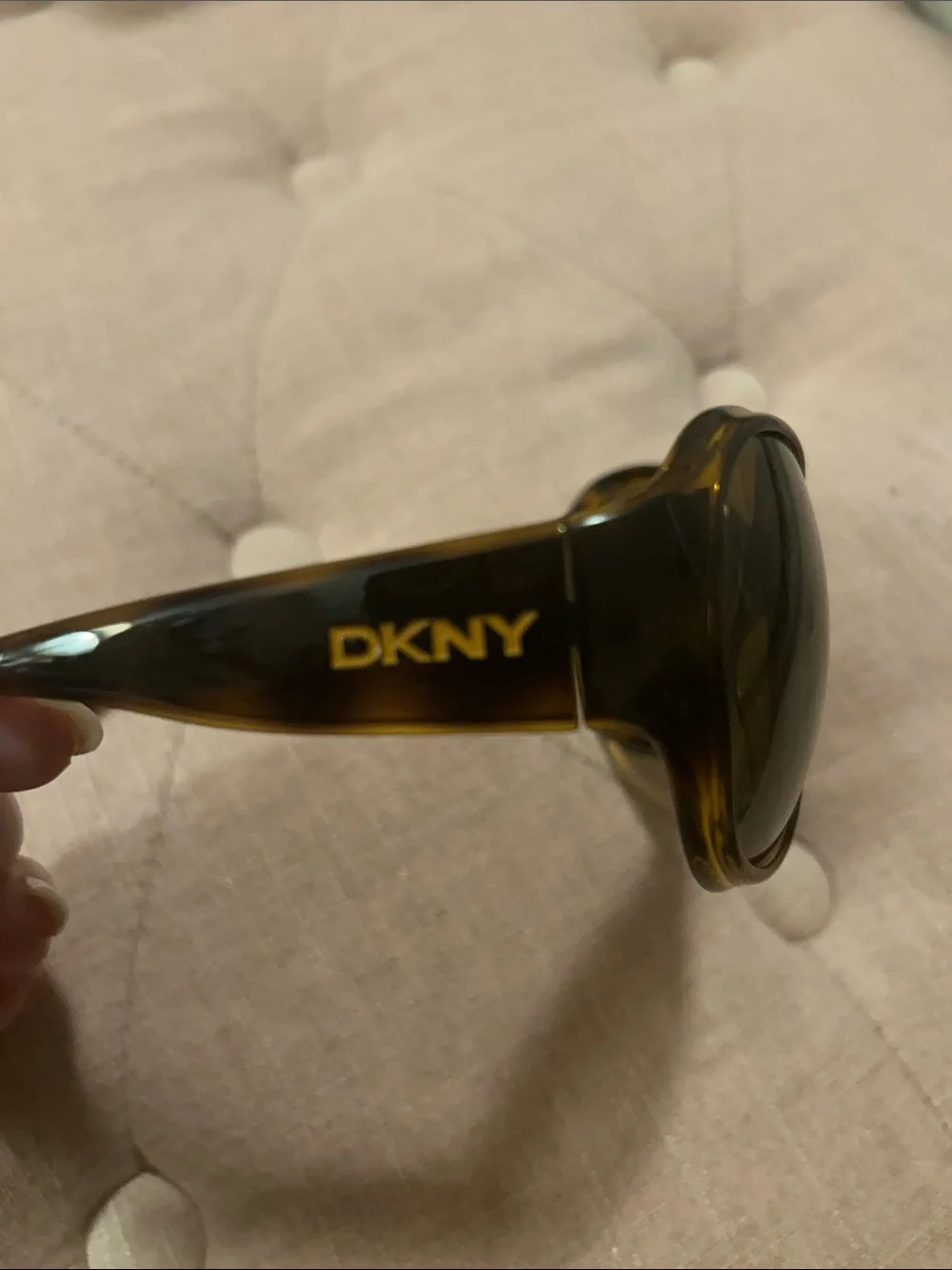 DKNY Women's Oversized Tortoiseshell Sunglasses - Brown Lenses. Like New